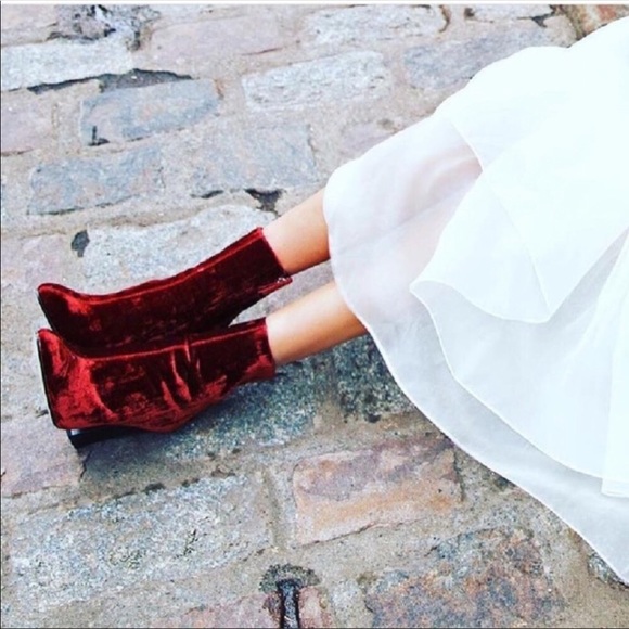 SOLD ✔️. - Picture 2 of 6